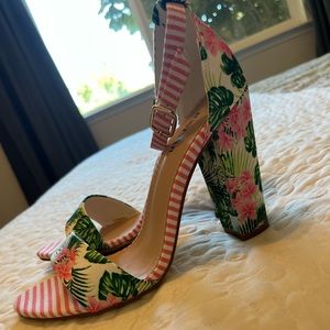 Adorable, tropical just fab women’s heels! Brand new.